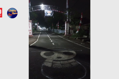 bendera One Piece Kuningan