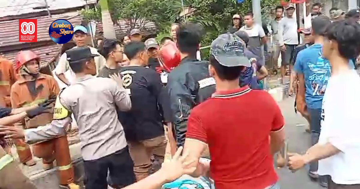 ketegangan damkar dan warga