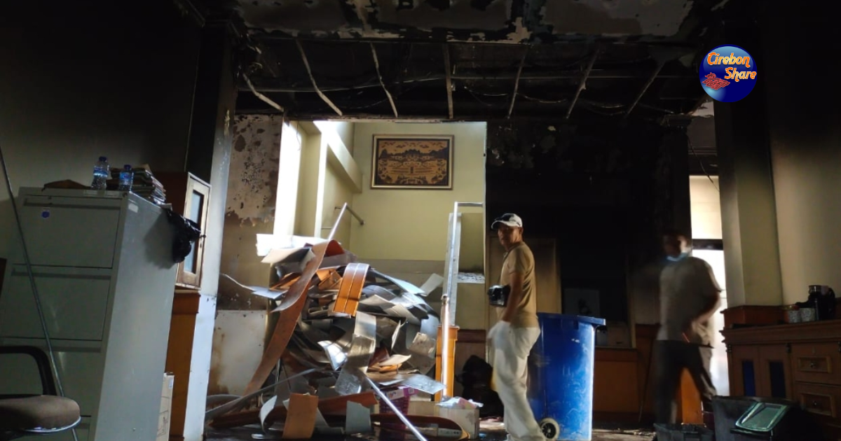 kerugian materil Gedung DPRD