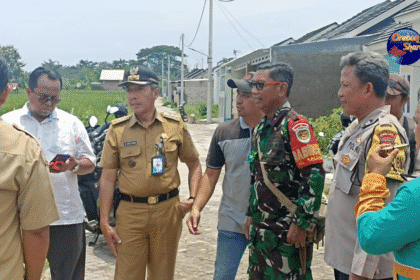 Babinsa Kalijaga cek jalan rusak Perumahan Keandra