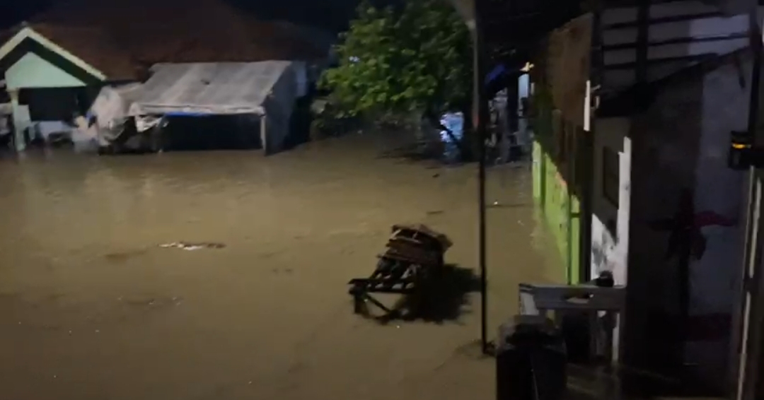 Hujan Deras Picu Banjir di Kabupaten Cirebon