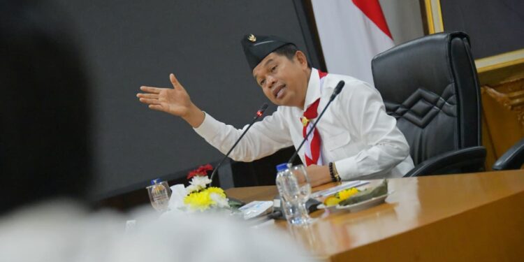 Bandung Raya Terancam Tenggelam: KDM Tegaskan Evaluasi Total Tata Ruang dan Moratorium Perumahan