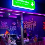 Sawadee Kha, tempat nongkrong baru di Cirebon dengan konsep Thailand, dekorasi unik, dan jajanan khas Thailand yang menarik.
