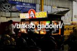 Bakso Gadoen Cirebon menyajikan bakso viral dengan kuah gurih, bakso berasa daging, dan porsi mengenyangkan yang buka sampai subuh.