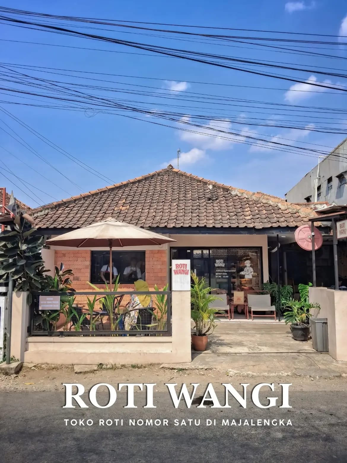 Roti Wangi Majalengka dengan berbagai pilihan roti homemade lembut dan Roti Gandum Chocobery favorit pelanggan.